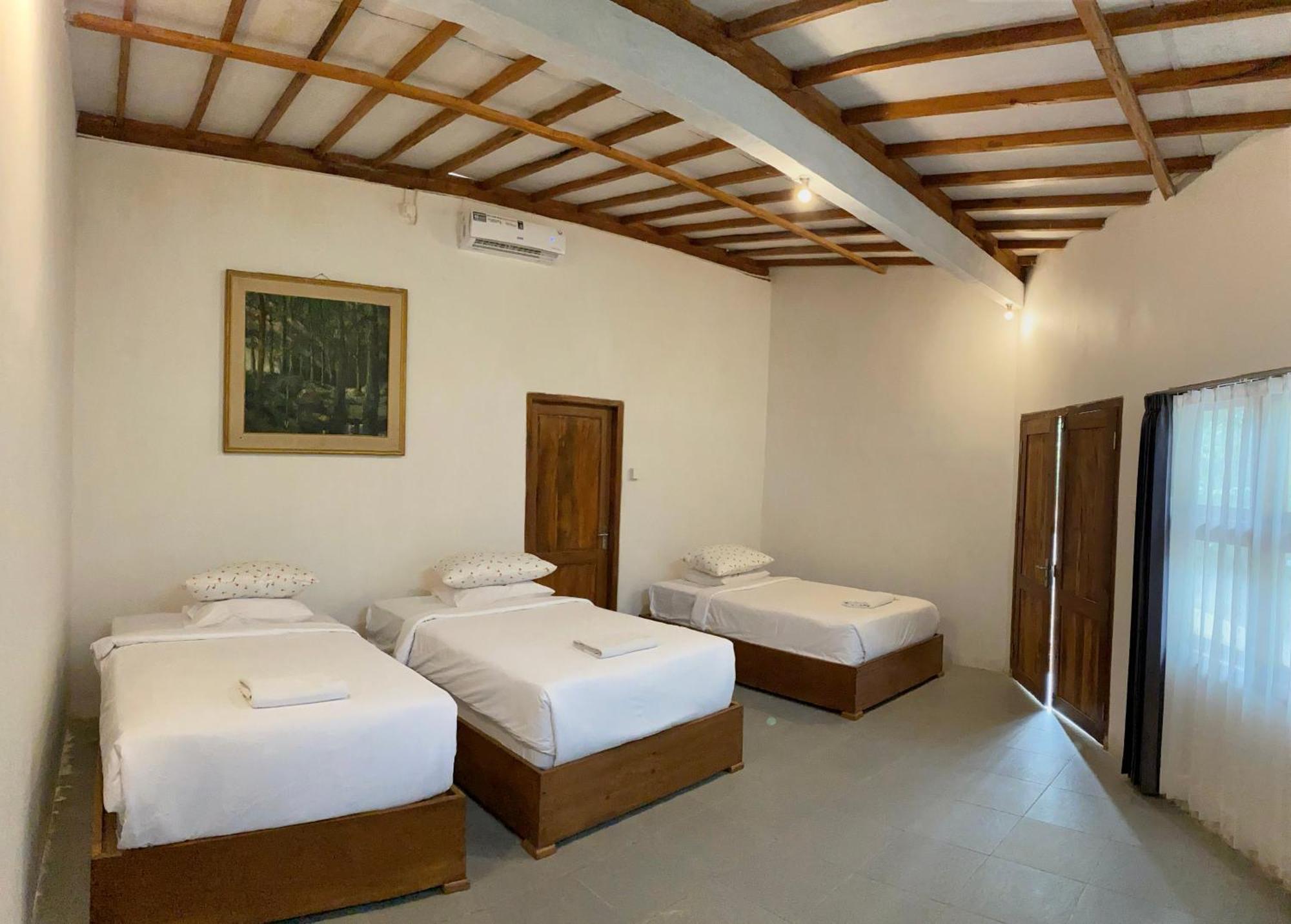 Kampoeng Joglo Ijen Villa Banyuwangi  Szoba fotó